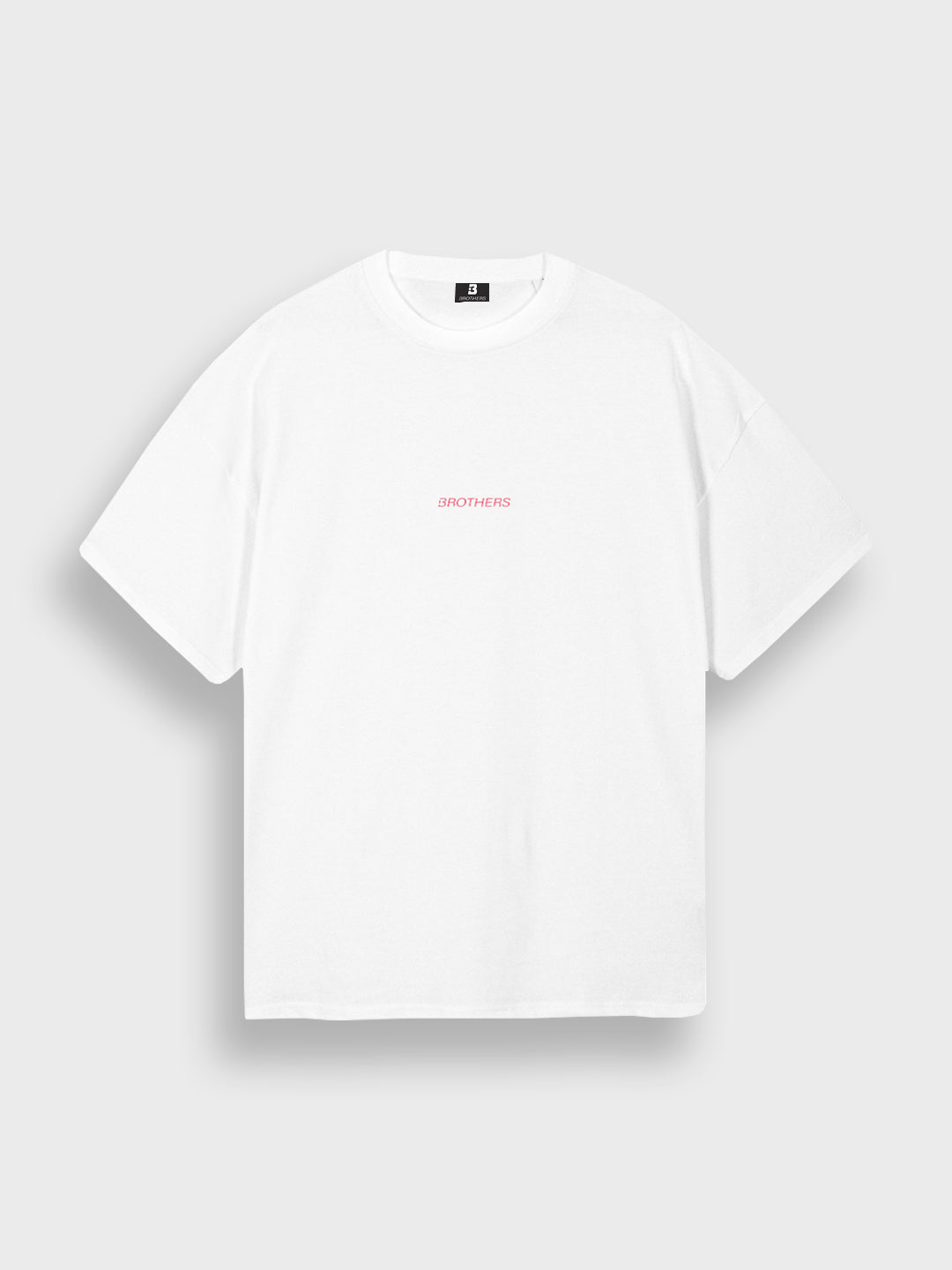 Voorkant van het 3Brothers FTD T-Shirt White/Coral met subtiel logo op de borst