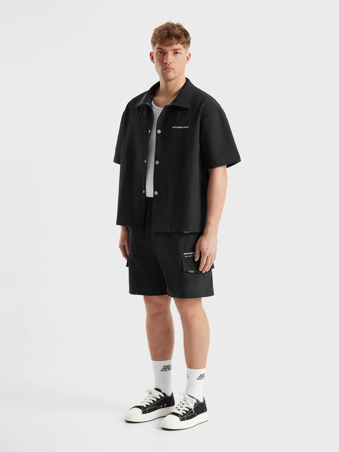 Volledige zomerset met Valoria Shirt en Aisla Shorts van Don’t Waste Culture