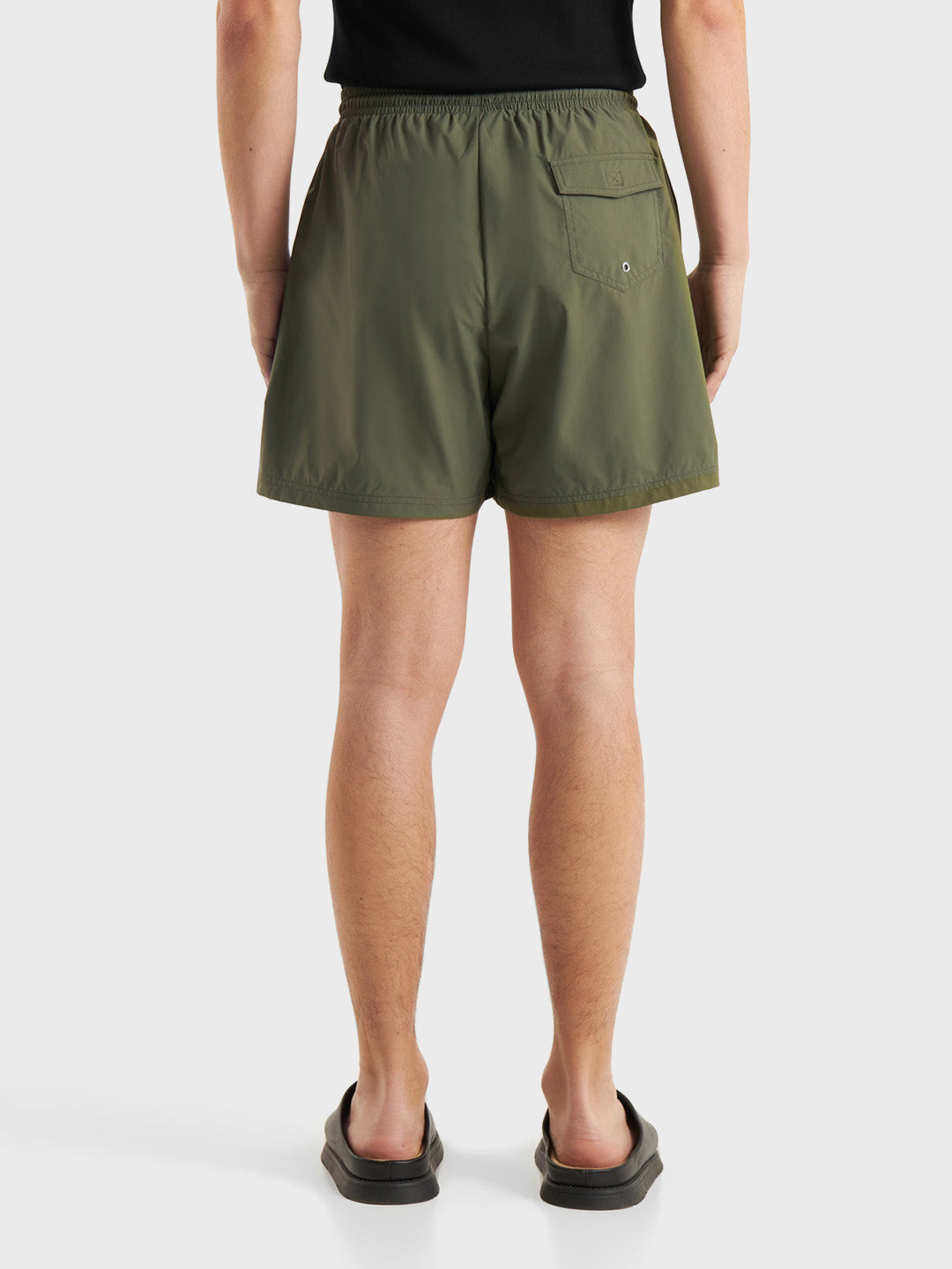 Achteraanzicht DWC Xyra Shorts – army green zwembroek