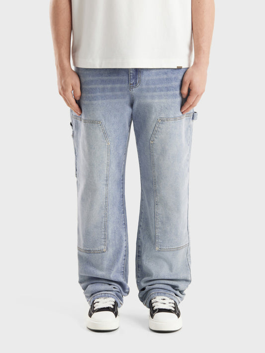 Vooraanzicht model met Zivana Jeans Blue – Don’t Waste Culture