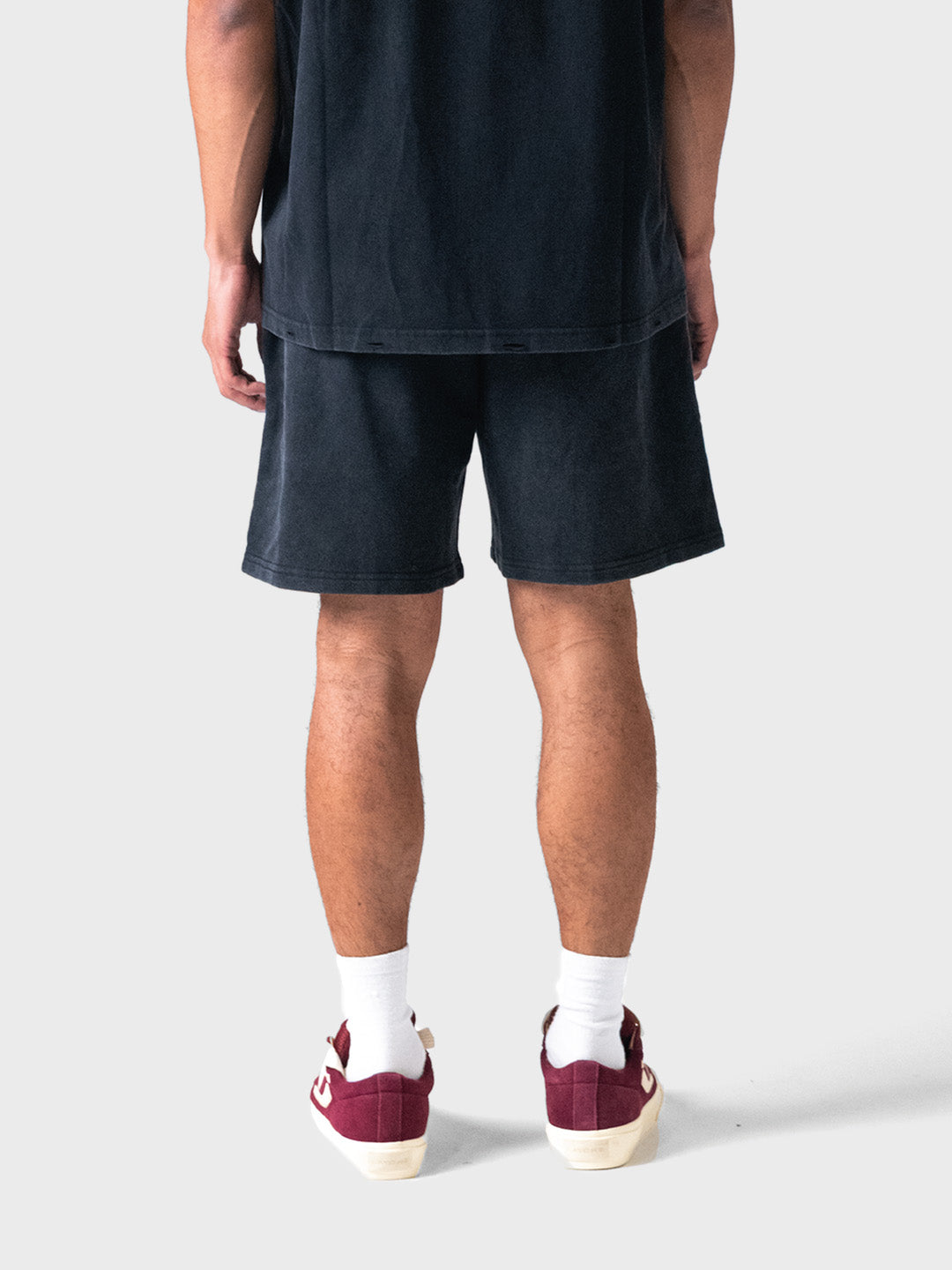 Achterkant van de shorts in Washed Black