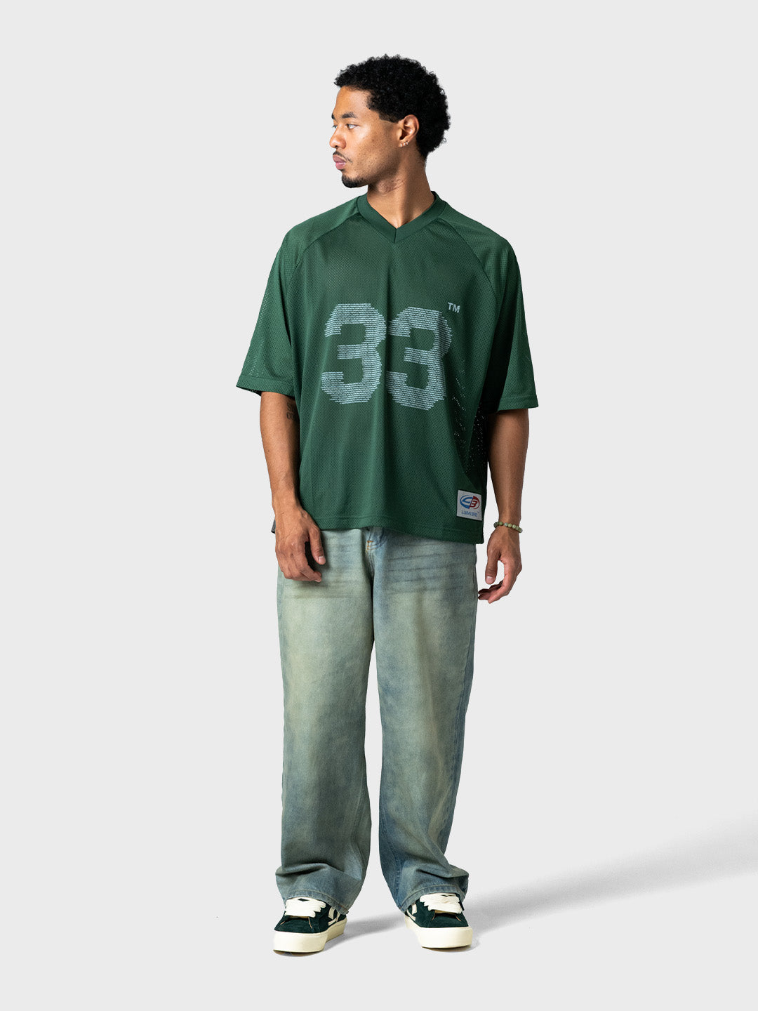 Lumi3re Mesh 33 T-Shirt Green – detail voorkant met 33 logo