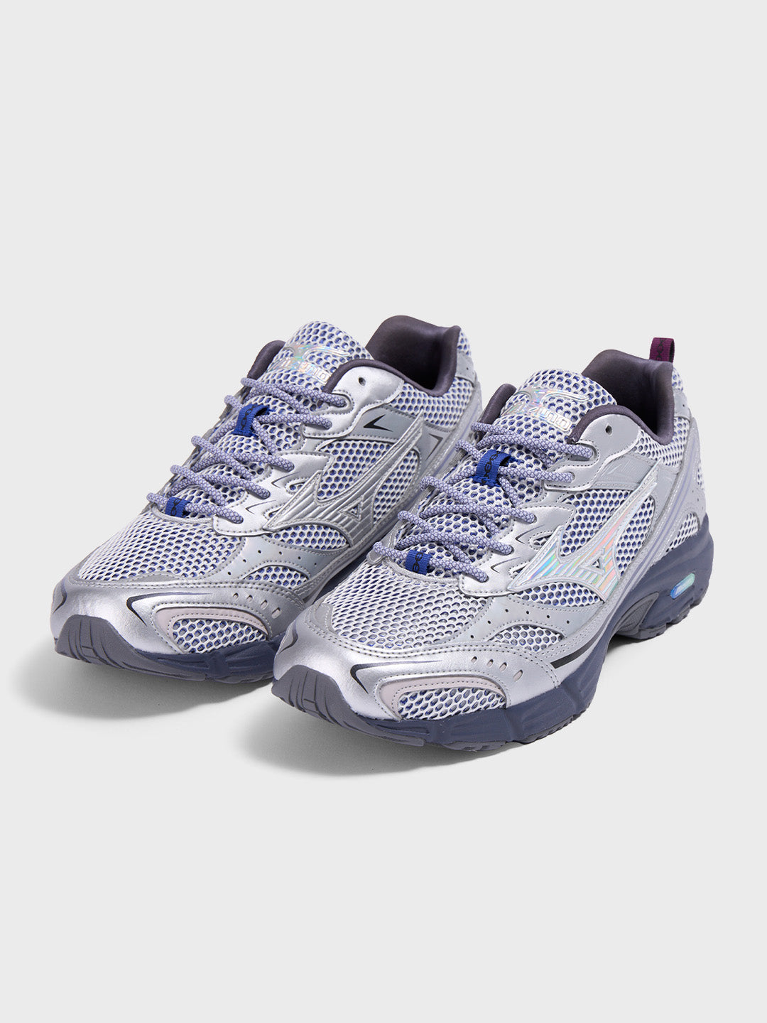 Mizuno MXR Space Light Sneakers Silver schuin vooraanzicht