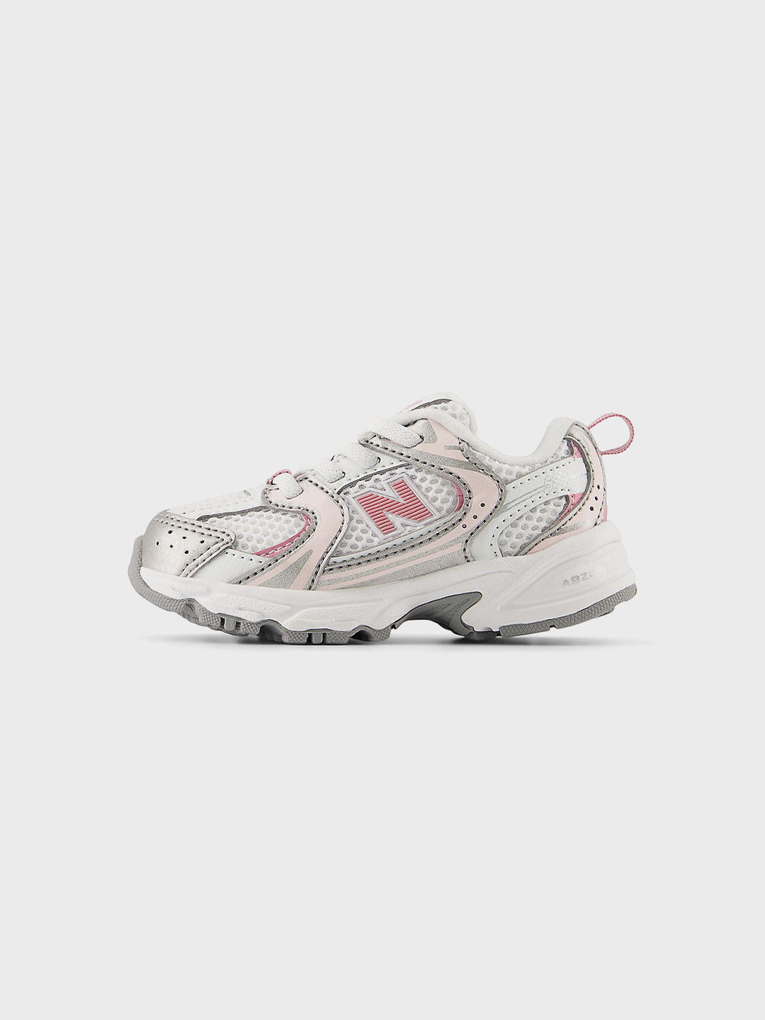 Binnenkant van de New Balance 530 kindersneaker in wit en roze