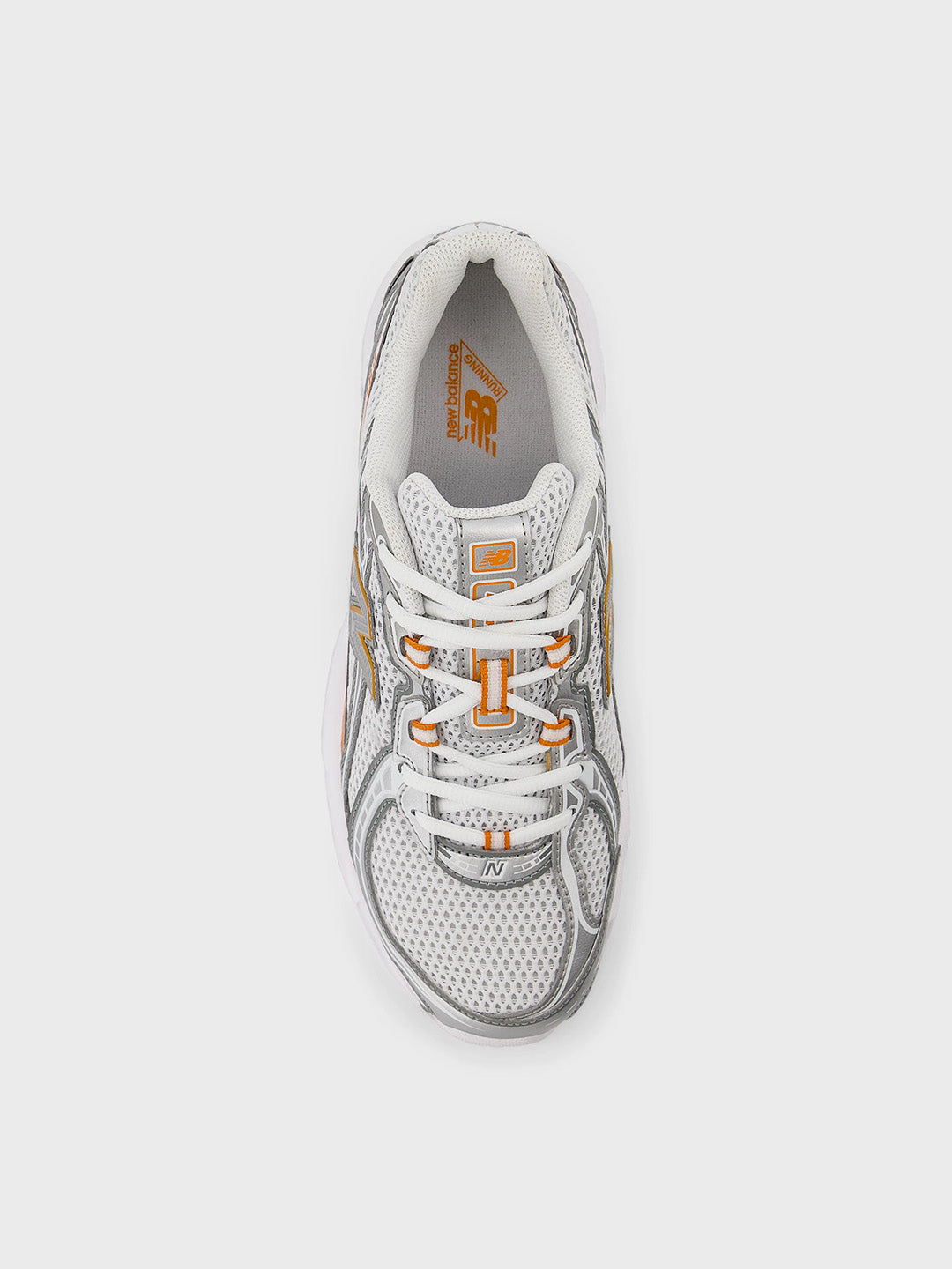 Bovenaanzicht van de New Balance 740 met mesh upper en veters