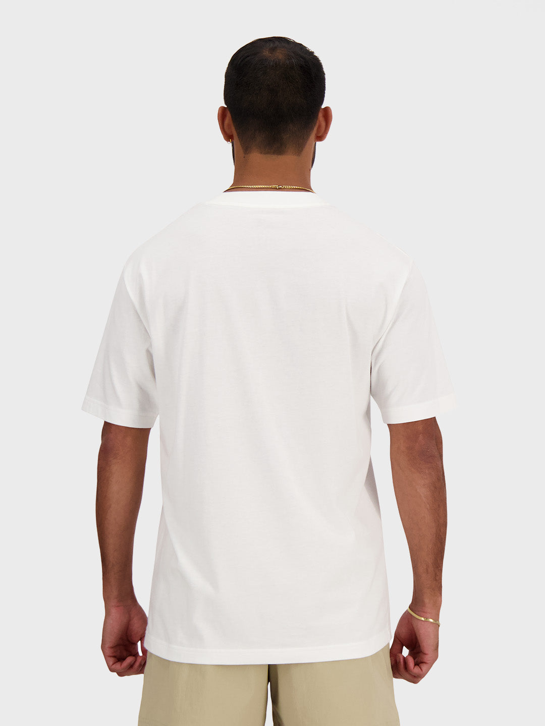New Balance Sport Essentials T-Shirt White - achterkant model