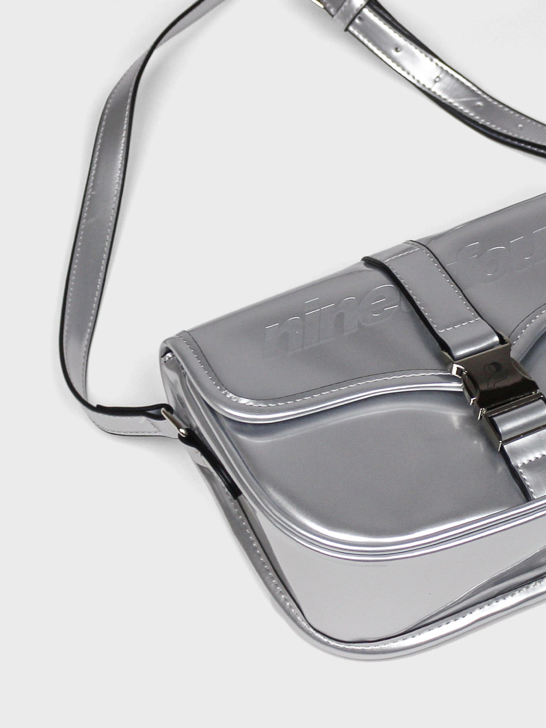ninety four tas zilver