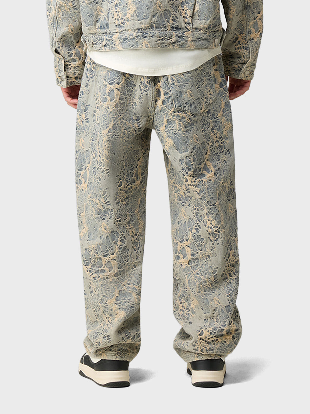 Off The Pitch Jacquard Jeans Dusty Blue - model achterkant