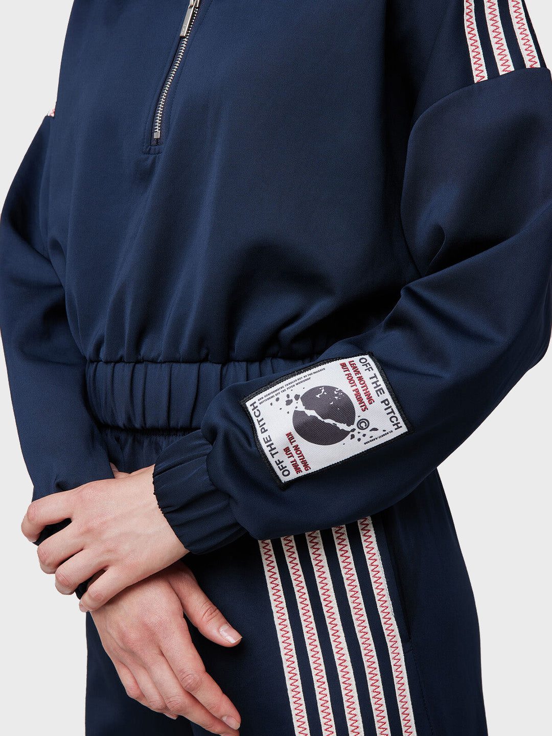 Off The Pitch Women Ivy Scuba Top Navy – close-up