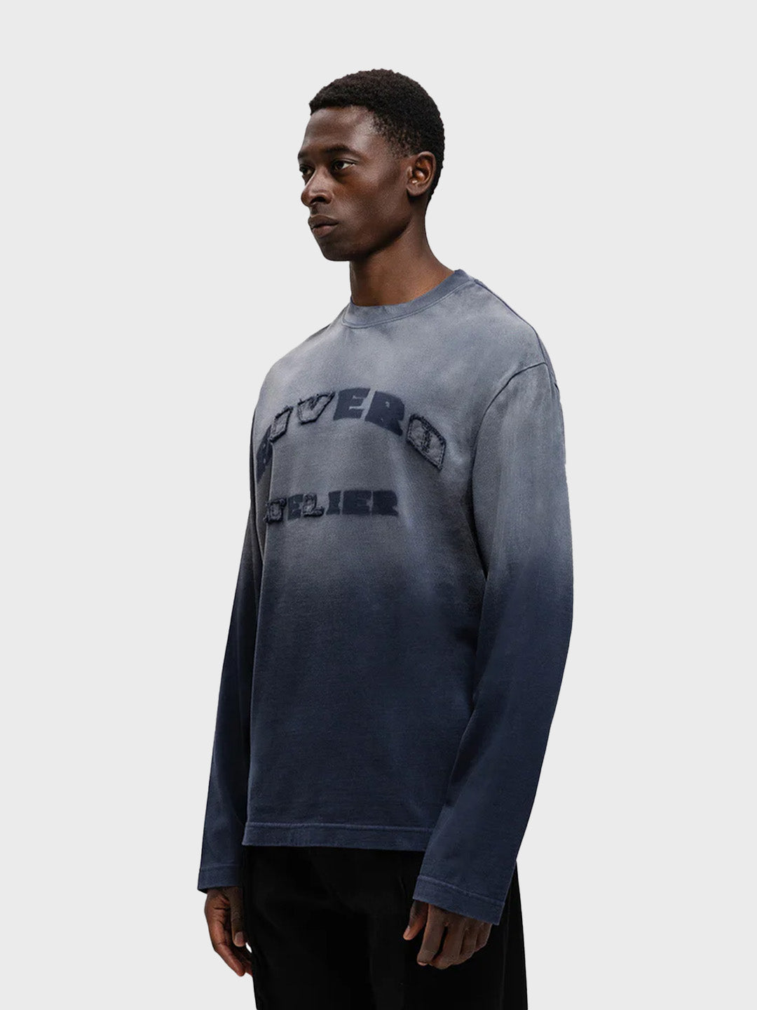Voorzijde van het T-shirt met zichtbare Rivero branding