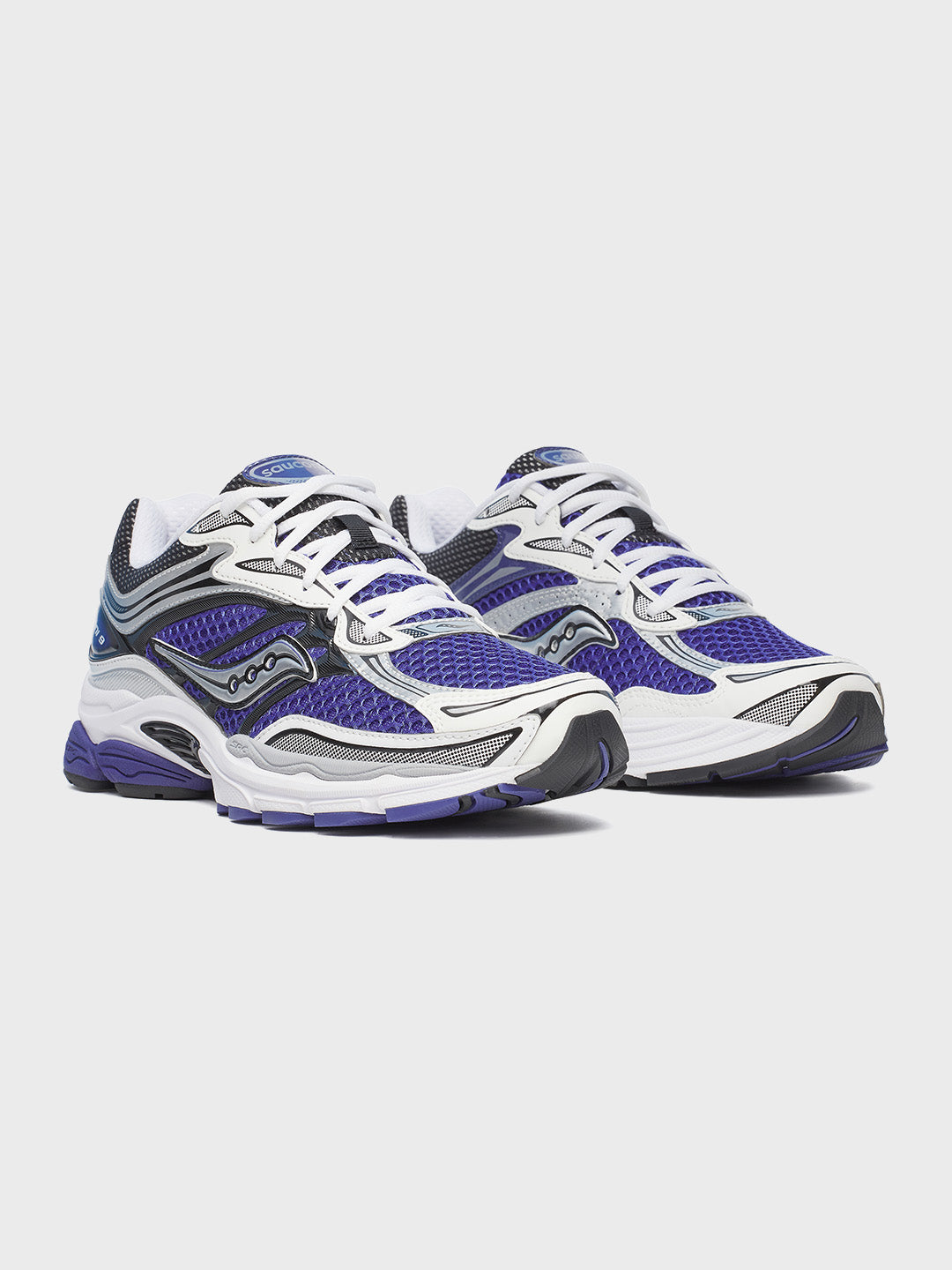 Saucony Progrid Omni 9 Skipper Blue sneaker schuin vooraanzicht