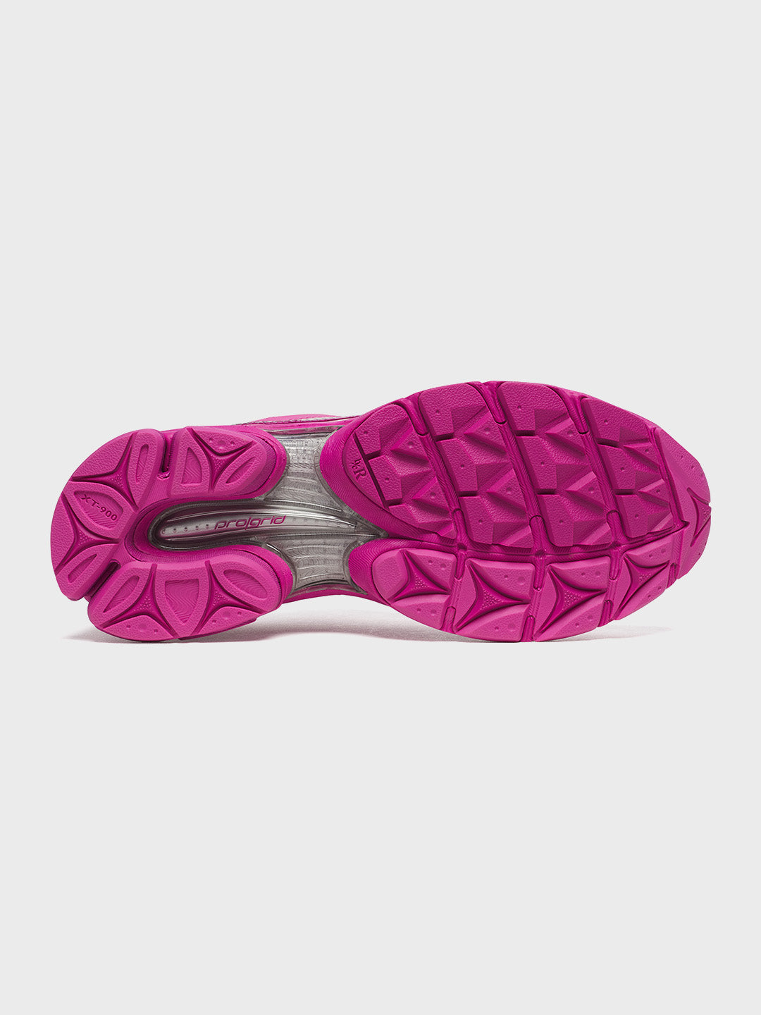 Detail van de rubberen zool van de Saucony Progrid Triumph 4