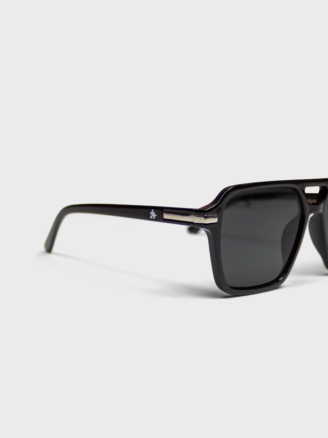 The Missing Piece Aviator Shades | Black