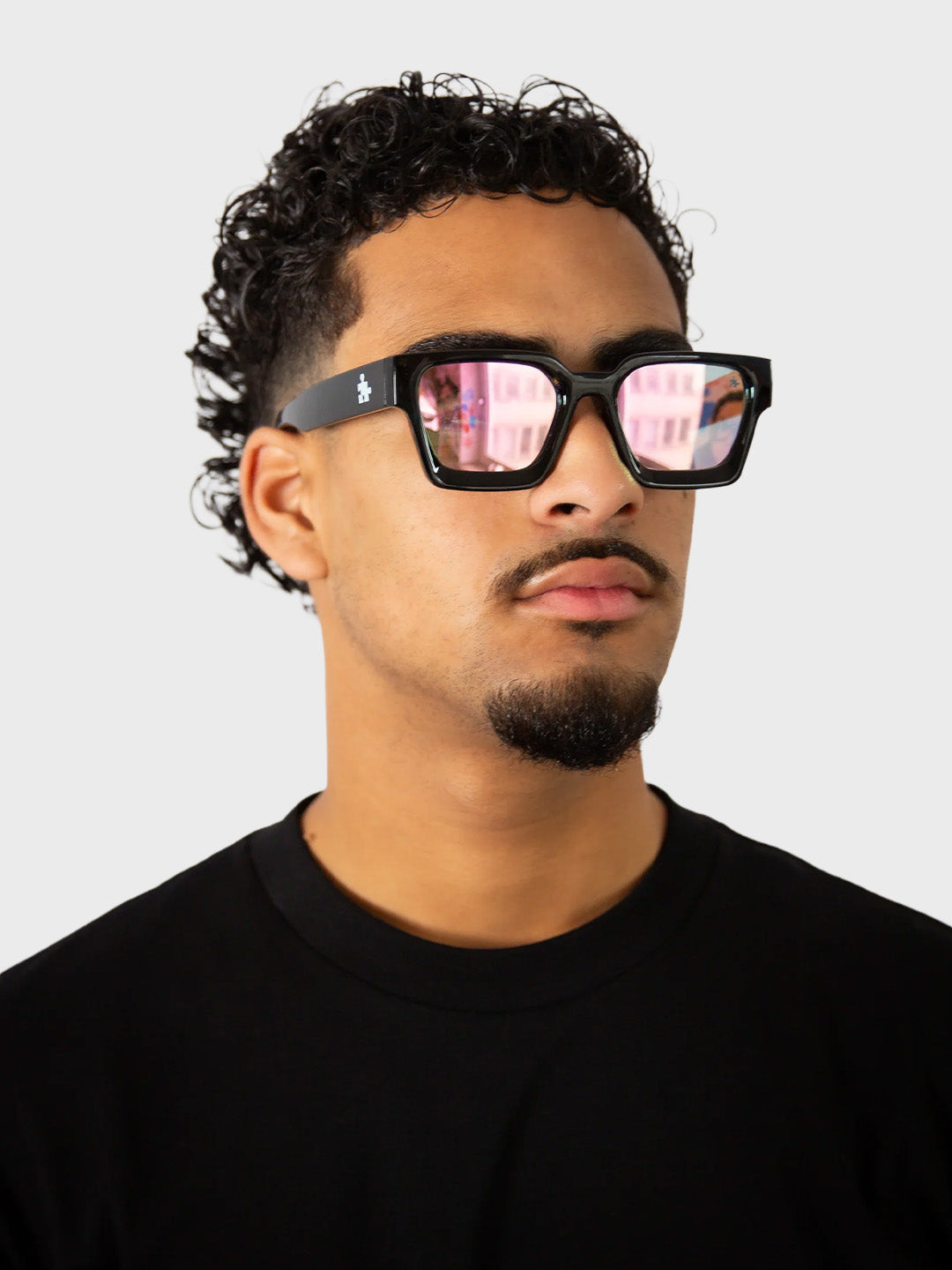 The Missing Piece Classic Shades Black/Supreme - gedragen door model