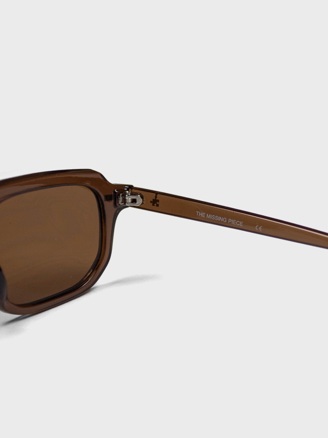 Close-up The Missing Piece Ryma Shades