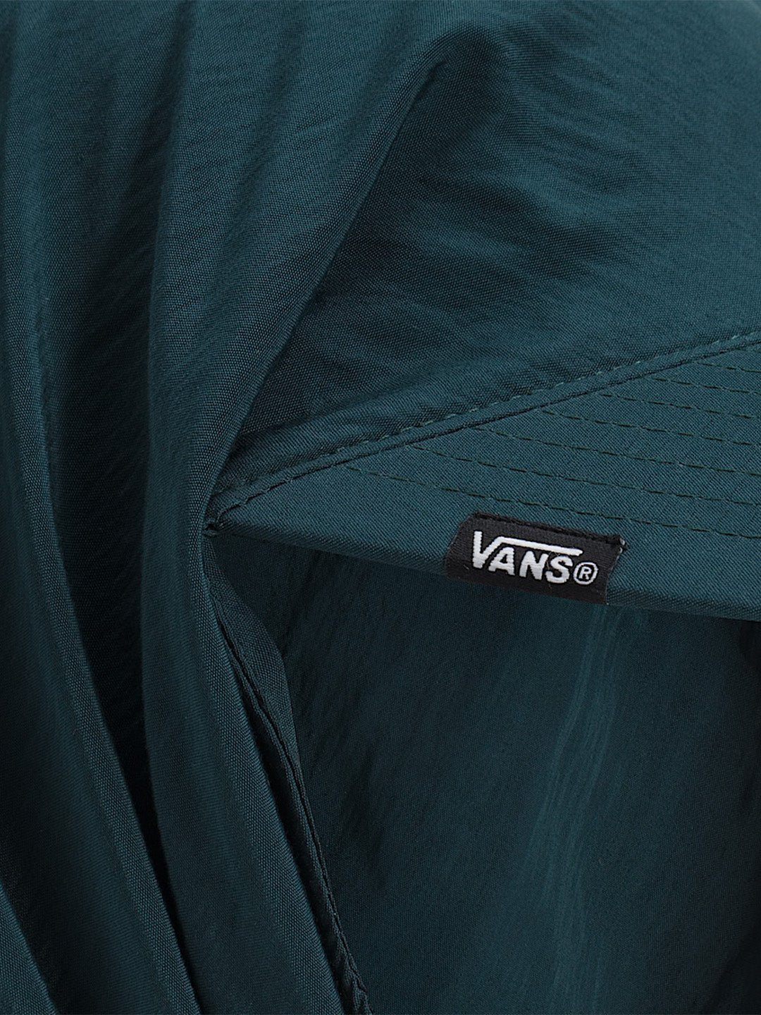 Vans Babbs Bandana Cap Mossy Green - close-up Vans label