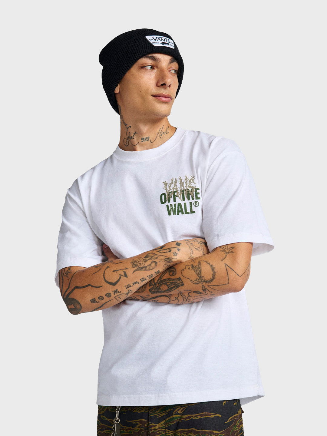 Vans Metal Wall T-Shirt White – model outfit voorkant