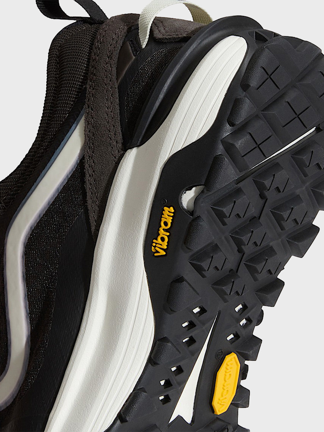 Close-up van het Vibram-profiel op de buitenzool