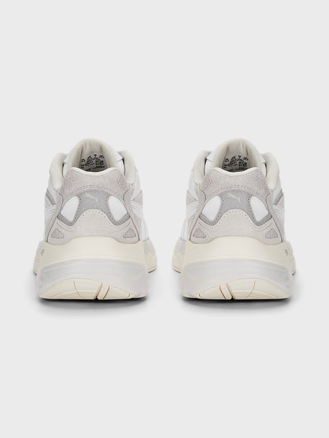 puma sneakers wit
