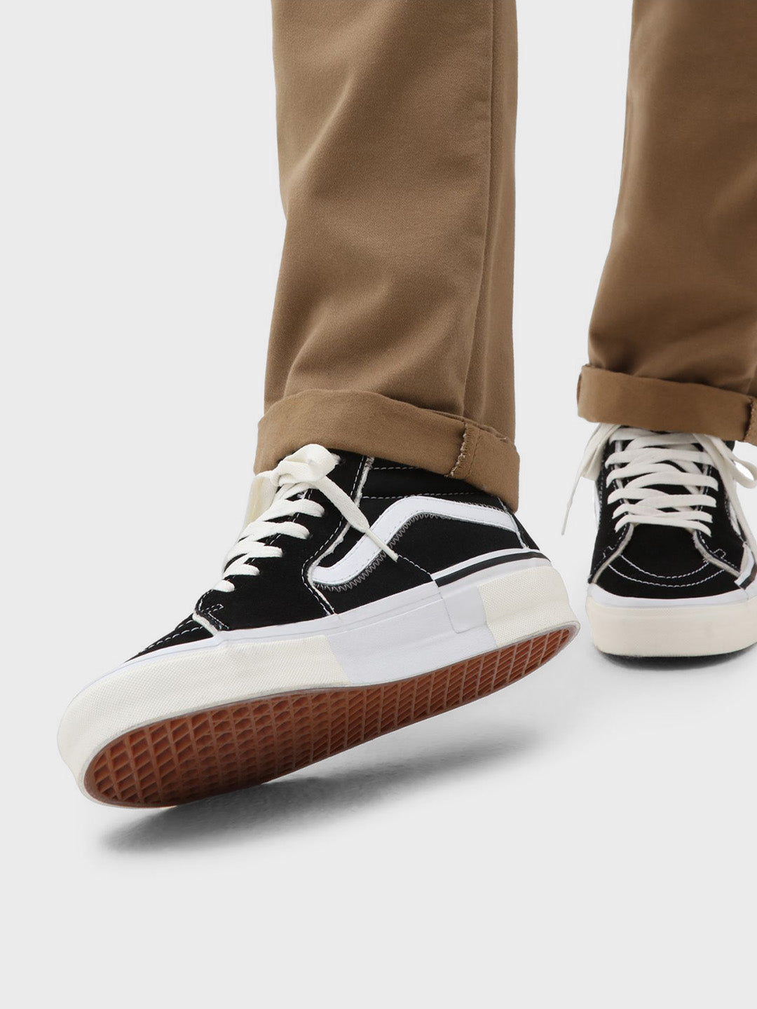 vans sk8-hi reconstructed sneakers black