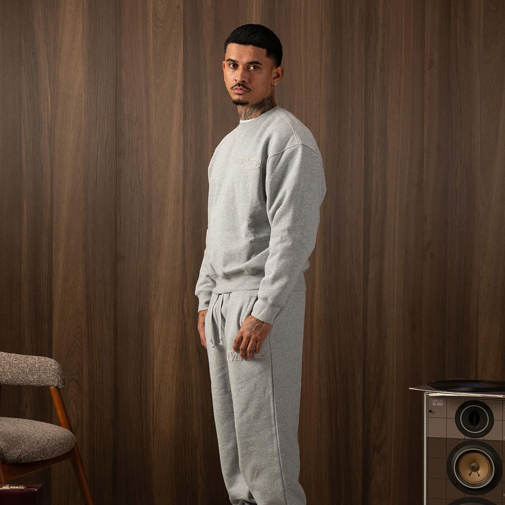 Streetwear tracksuit in sportieve pasvorm, onderdeel van de trainingspakken collectie van Reloadstore