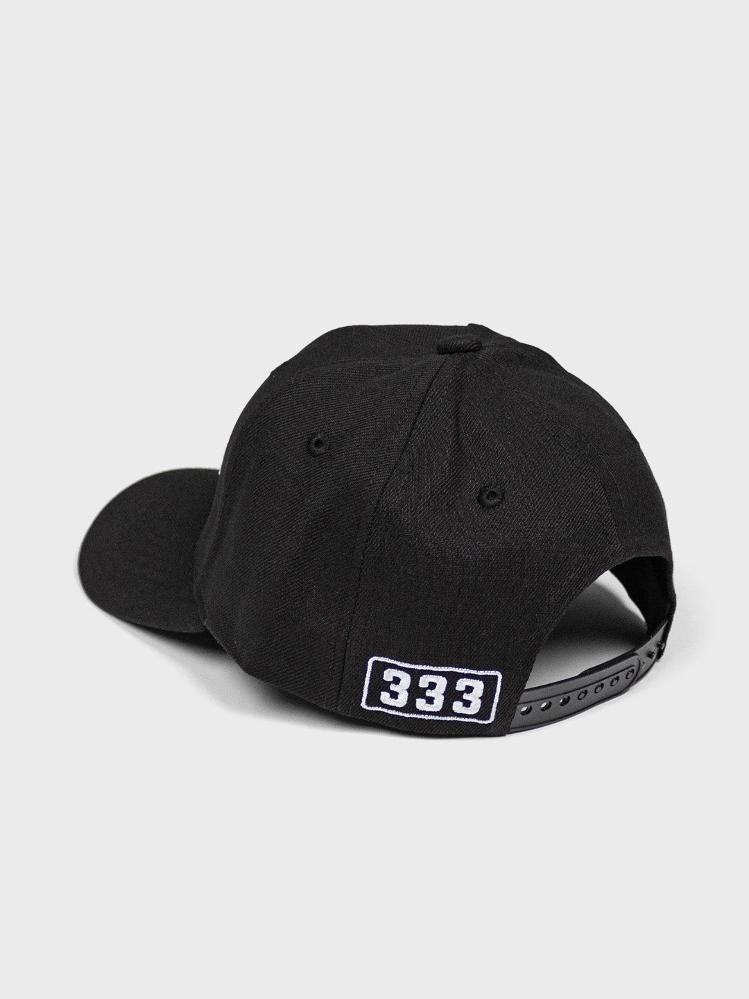 snapback cap black