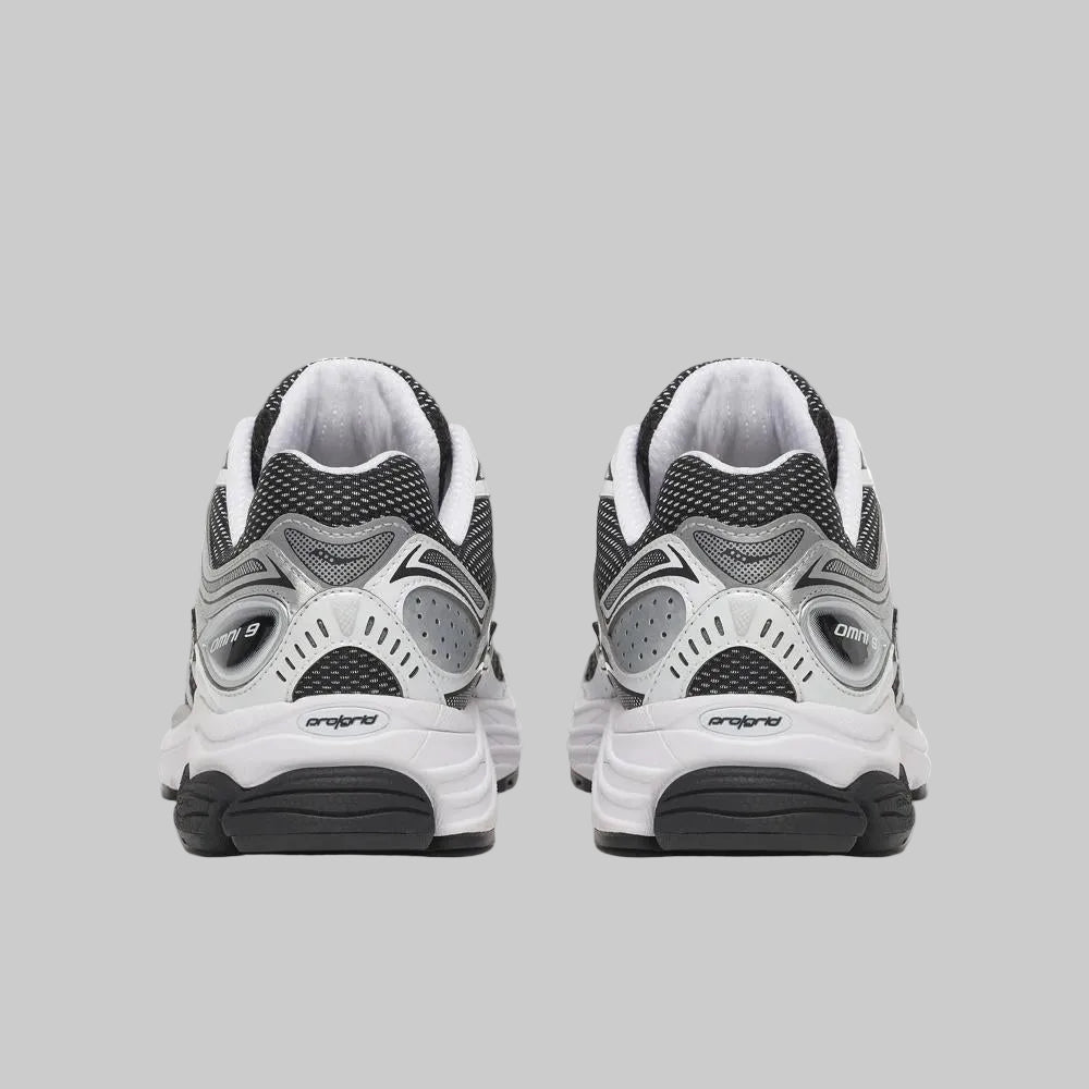 Saucony ProGrid Omni 9 Sneakers | Black / White