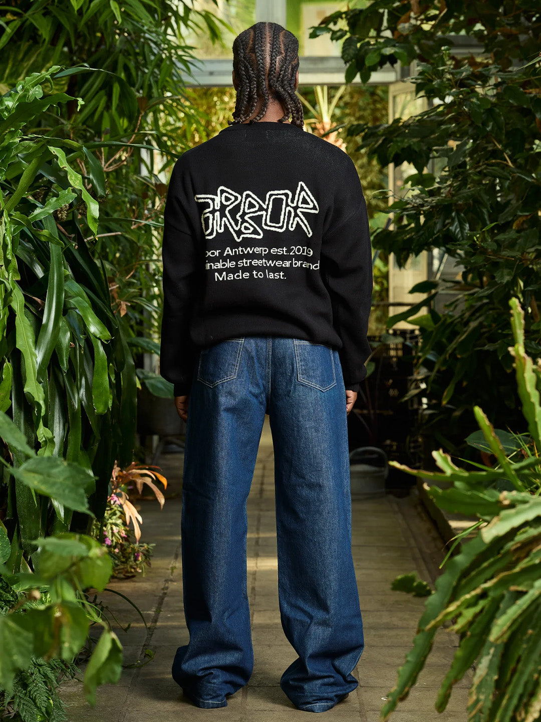 Arbor Antwerp Arbor Knitted Sweater Black - model achterkant