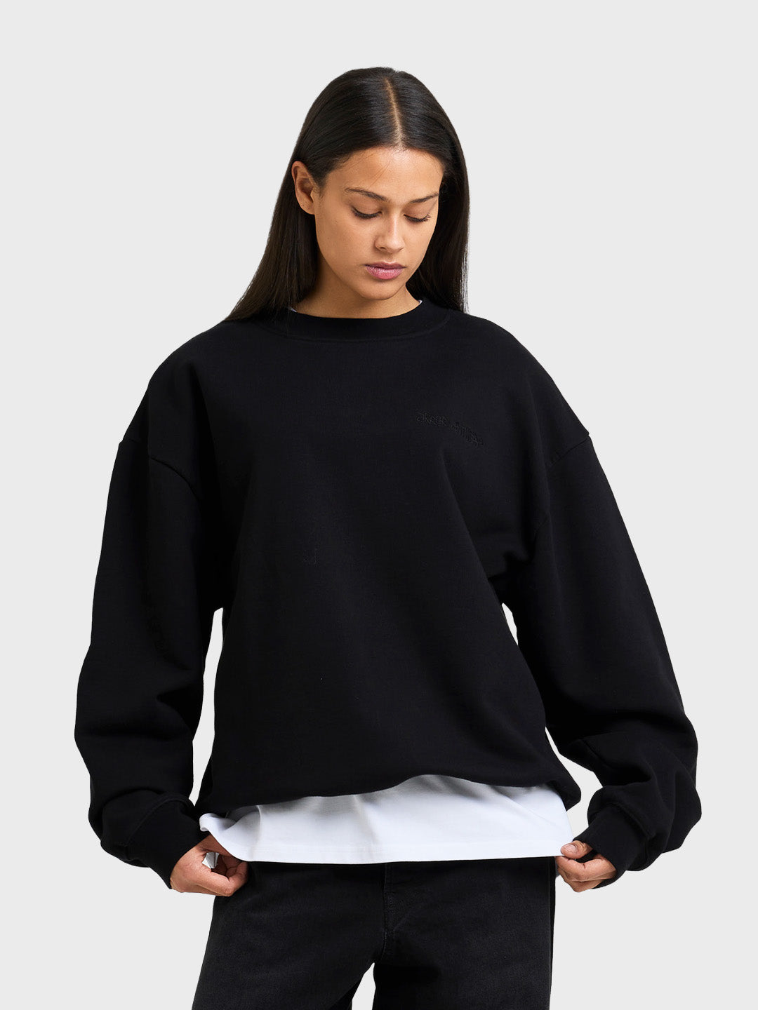 Arbor Antwerp Big Application Crewneck Sweater Black - voorkant