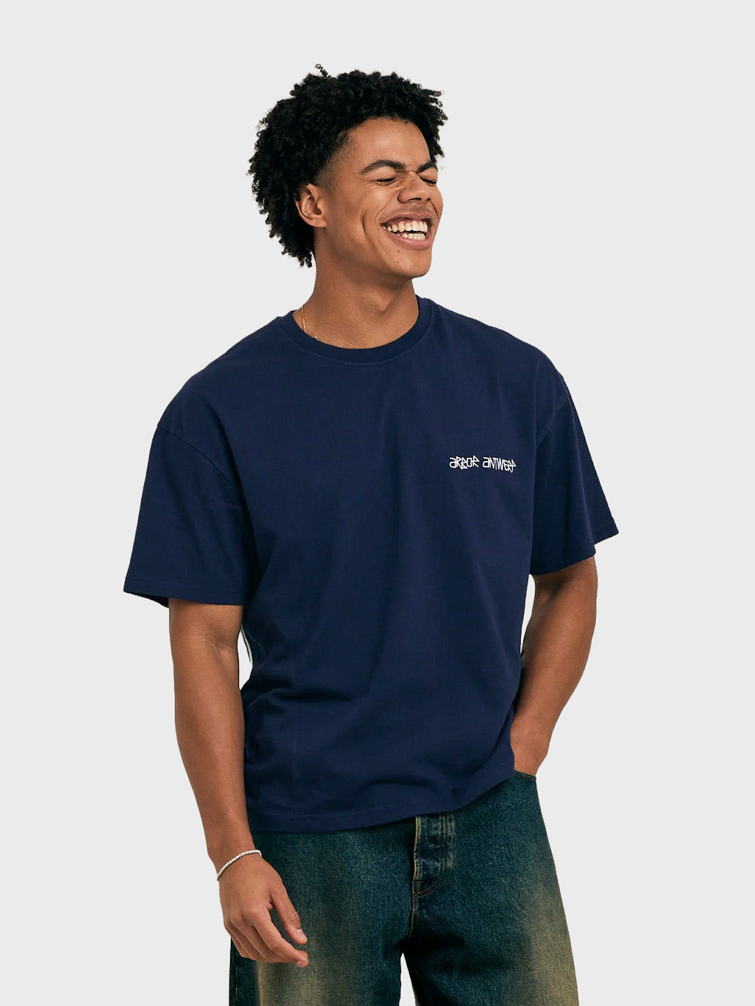 Arbor Antwerp Big Logo T-Shirt Navy model voorkant