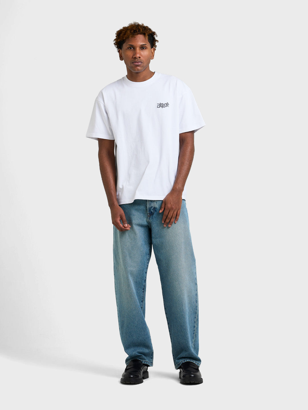 Arbor Antwerp Floral Bouquet T-Shirt White - full outfit