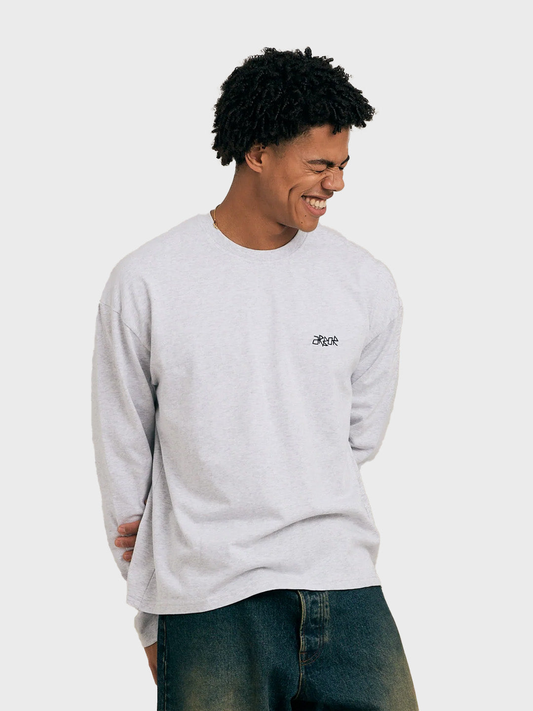 Arbor Antwerp Lotus Longsleeve Melange Grey - model toont voorkant