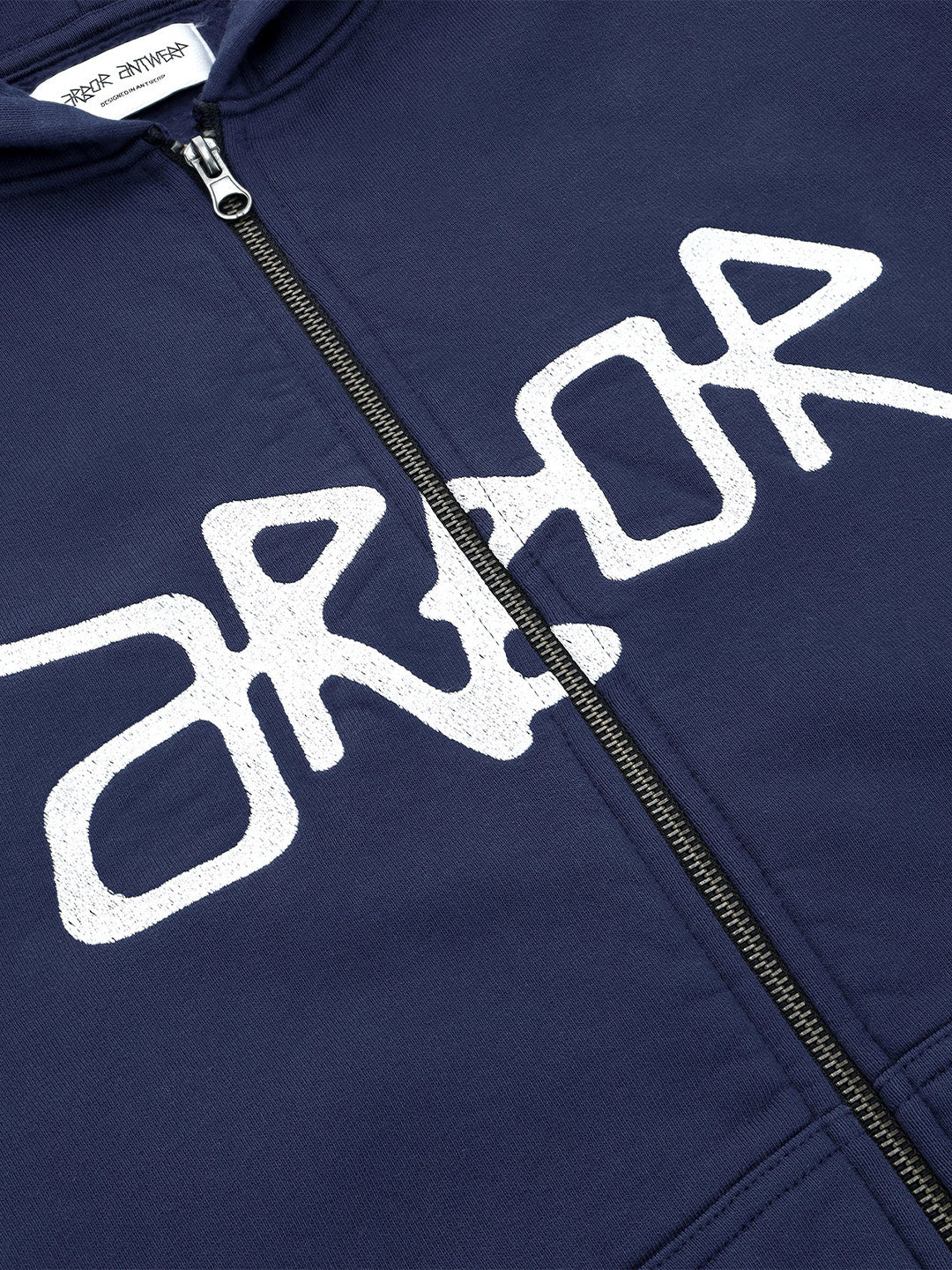 Arbor Antwerp Real Arbor Zip Hoodie navy – close-up geborduurde graphic