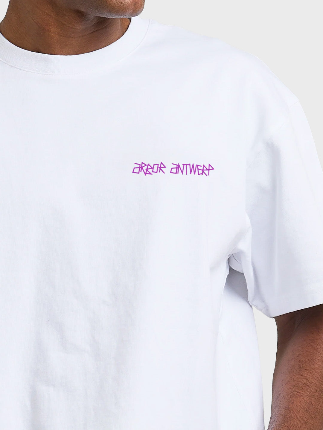 Arbor Antwerp Two-Tone Flower T-Shirt White - close-up voorkant