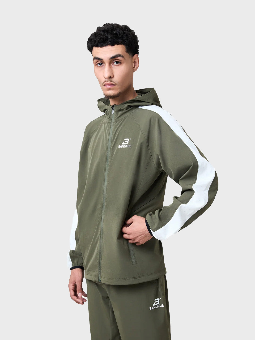 Banlieue Olive Tracktop – voorkant model