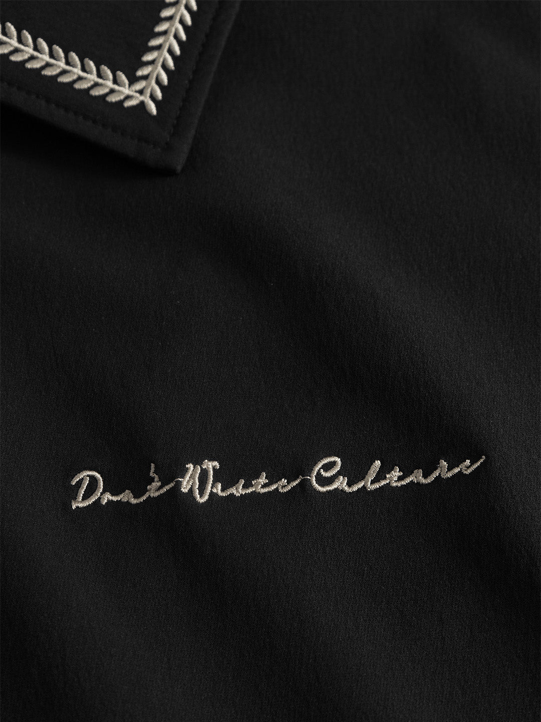 Don't Waste Culture Benoka Shirt Black - close-up borduring