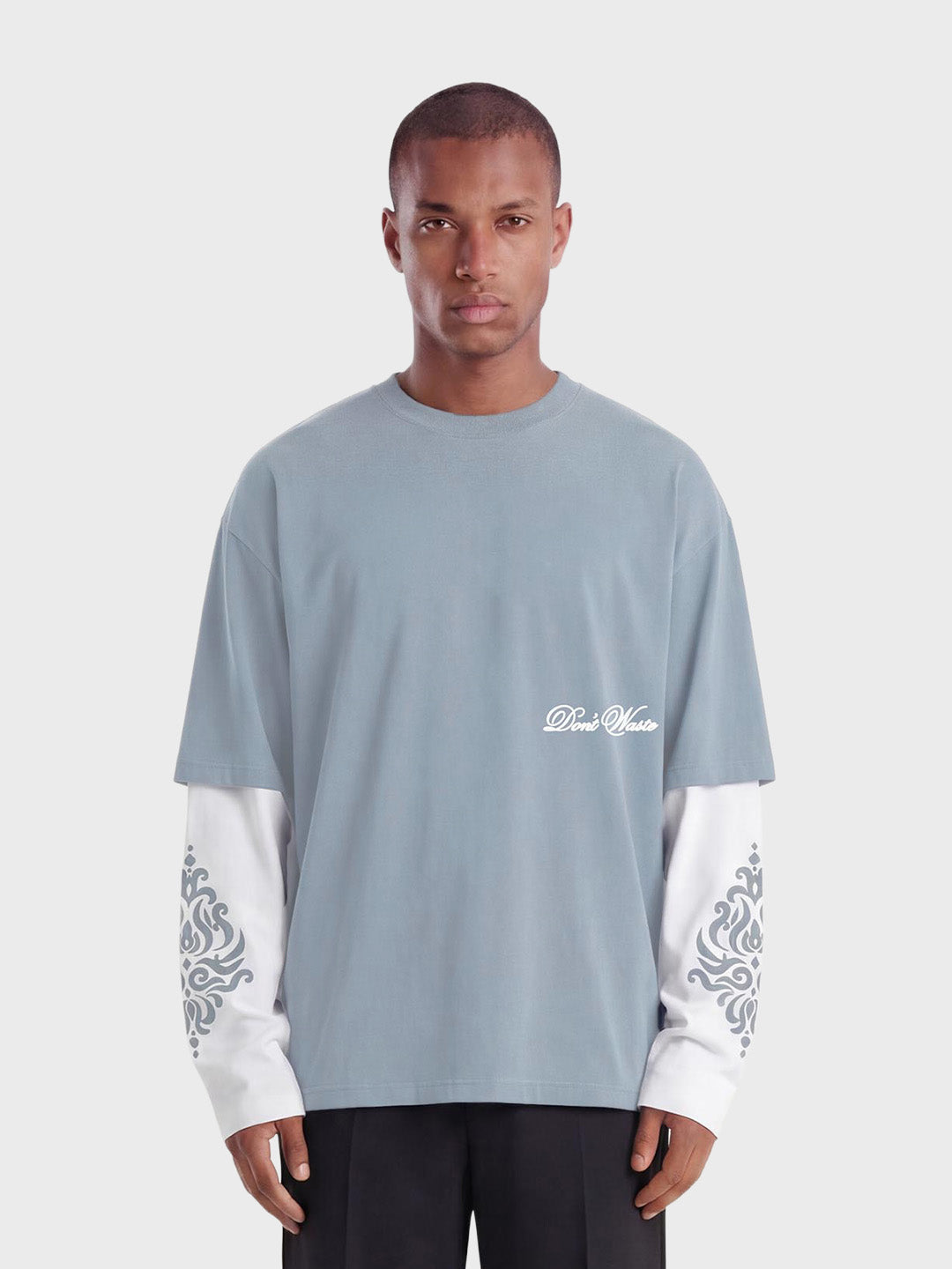 Don't Waste Culture Alare Longsleeve Blue - model voorkant