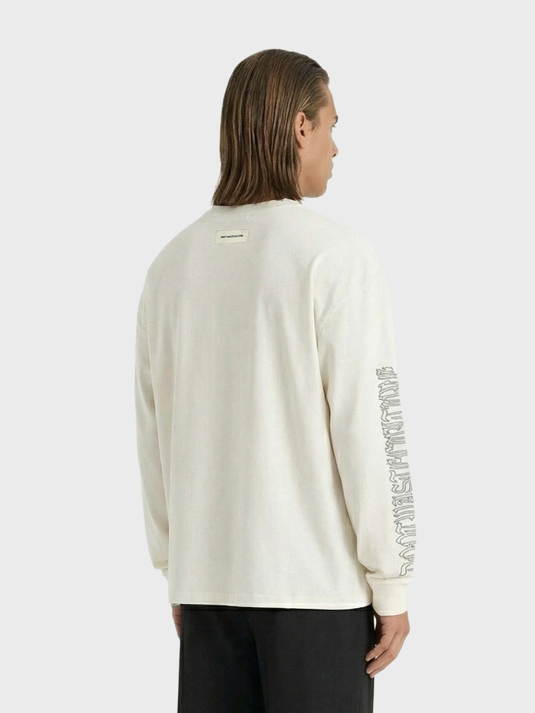 Don’t Waste Culture Arturo Longsleeve off-white model achterkant