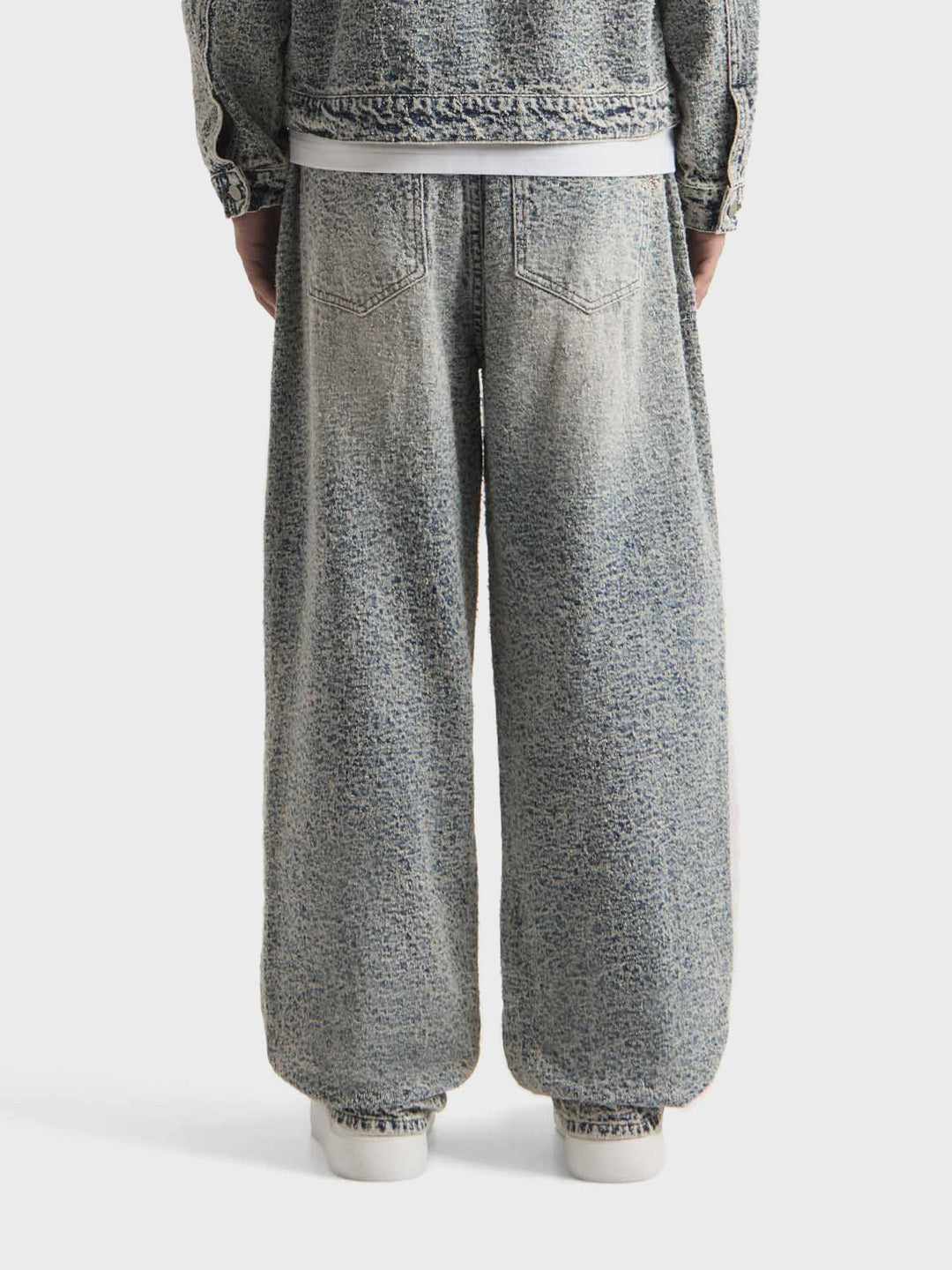 Don’t Waste Culture Corentinel Jeans Mid Blue model achterkant