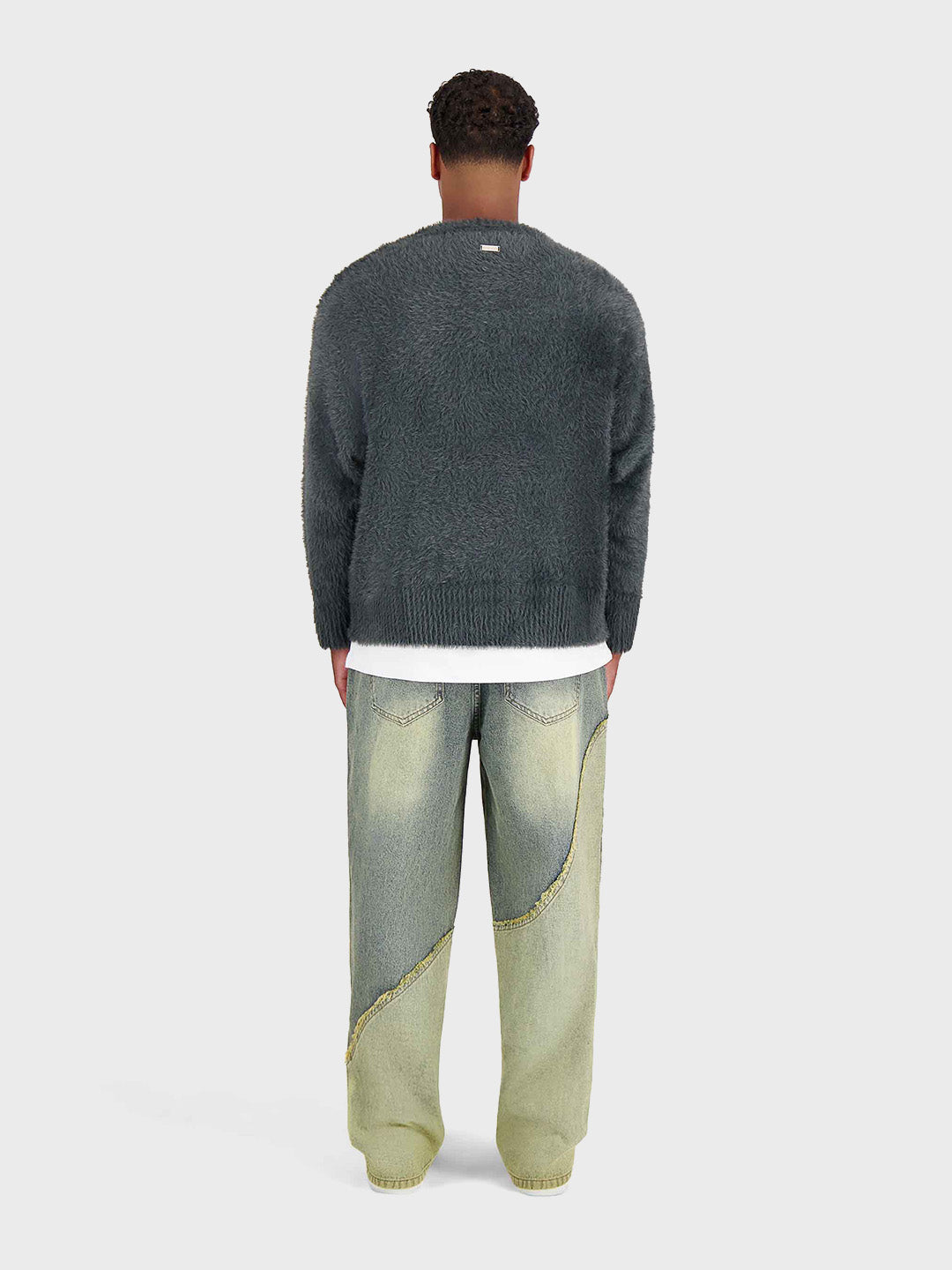 Don’t Waste Culture Emrys Knitted Sweater Dark Blue – outfit achterkant