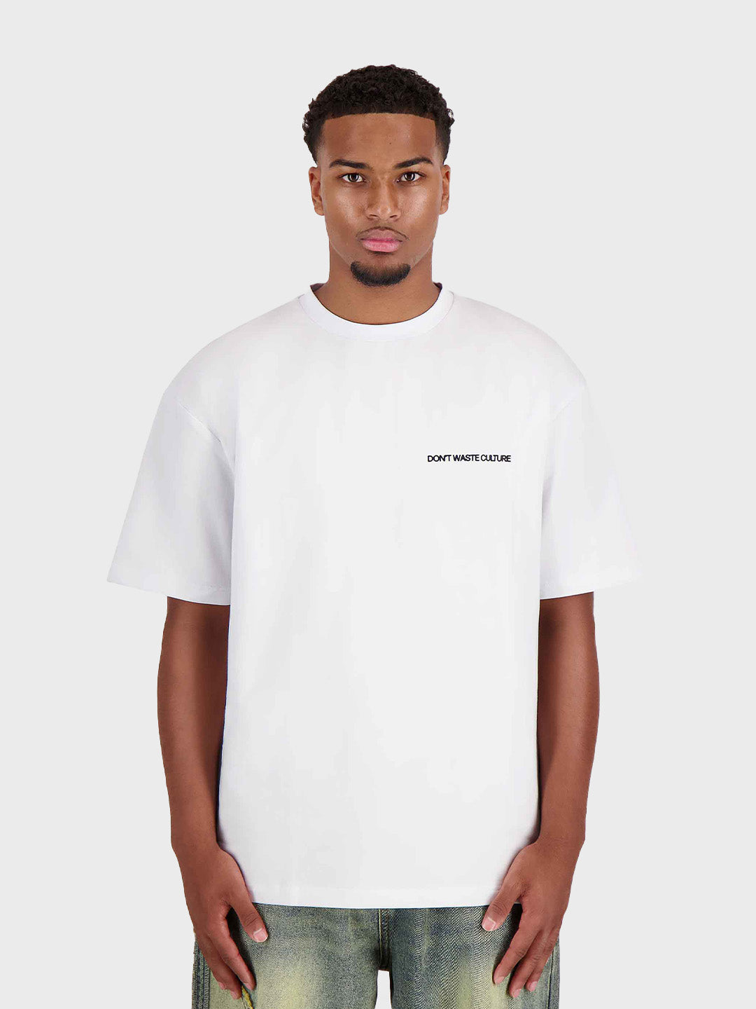 Don’t Waste Culture Erevan T-Shirt White – voorkant met graphic