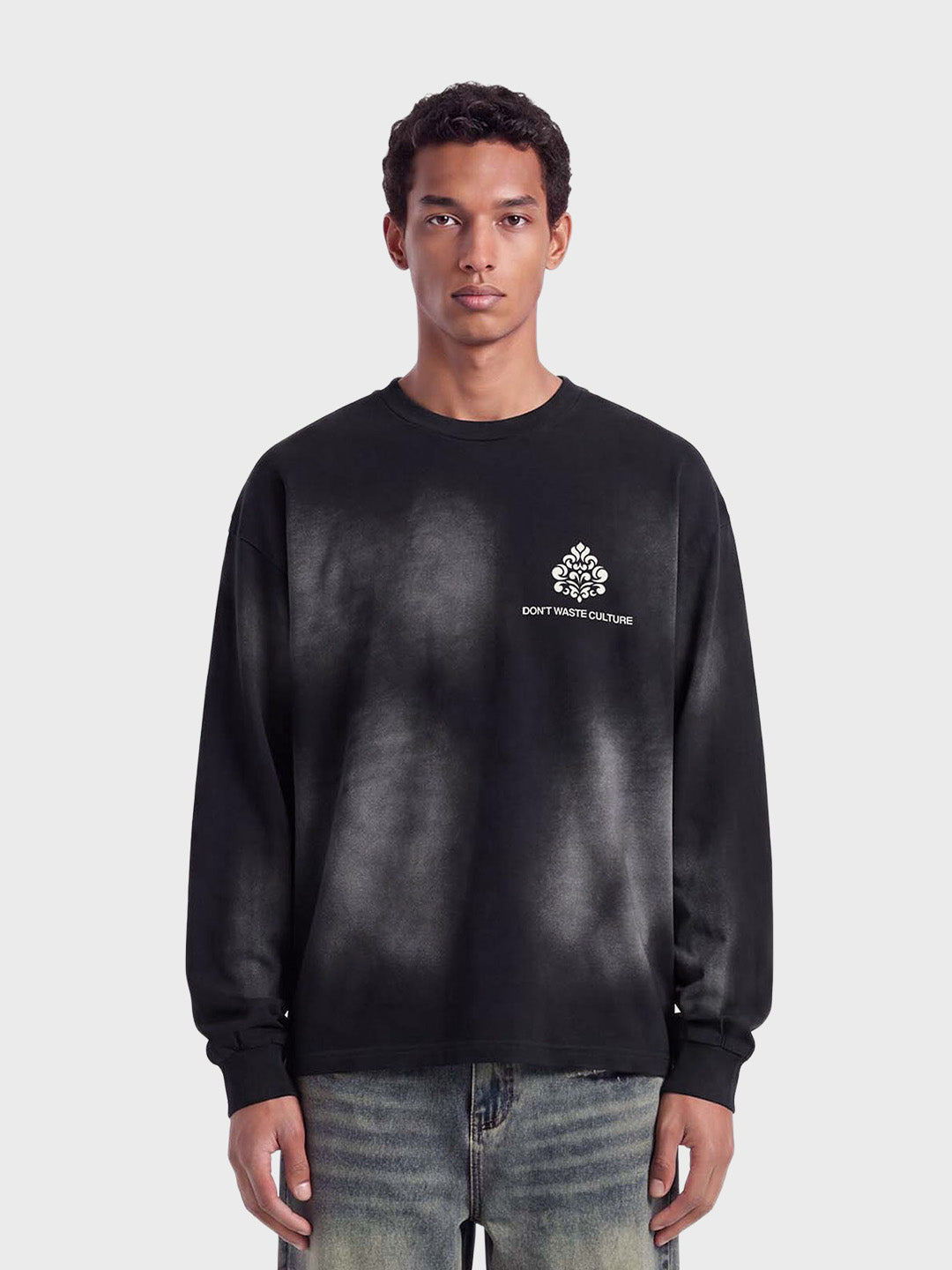 Don't Waste Culture Fade Longsleeve Black - voorkant