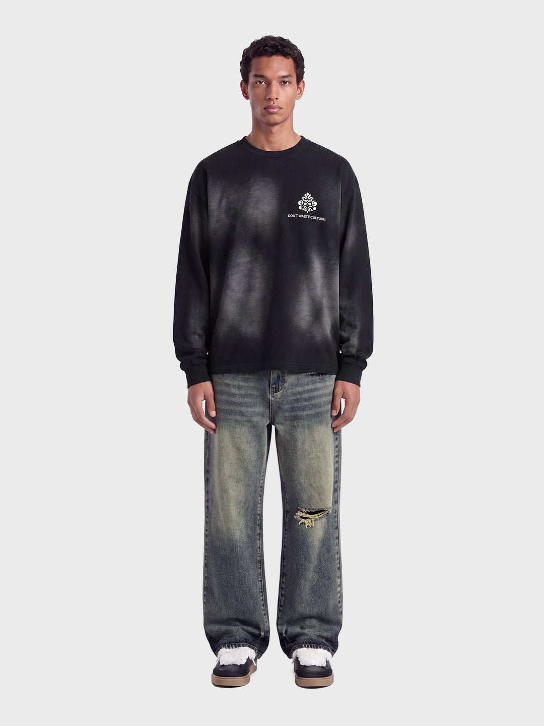 Don't Waste Culture Fade Longsleeve Black - outfit