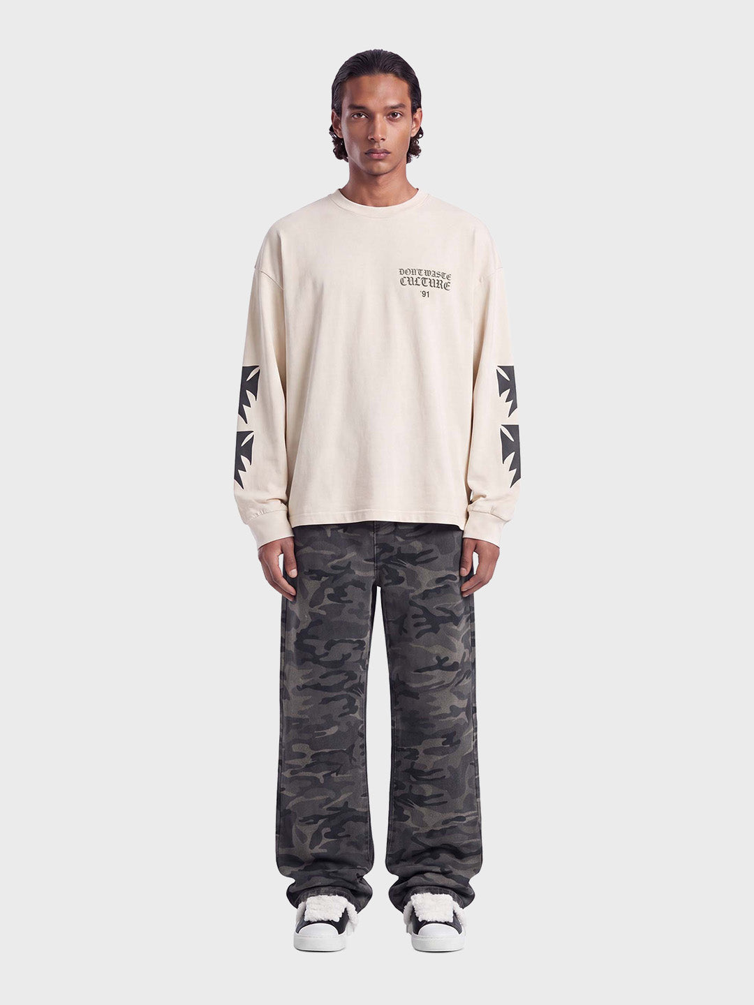 Don't Waste Culture Fina Longsleeve Beige – outfit