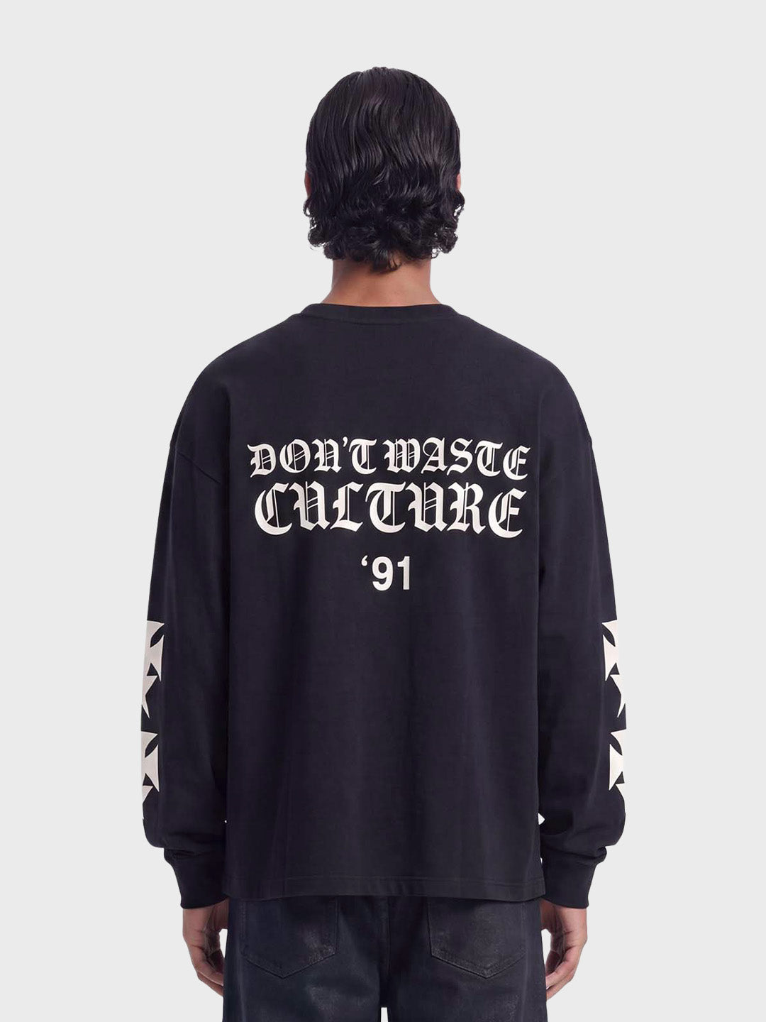 Don't Waste Culture Fina Longsleeve Black – achterkant