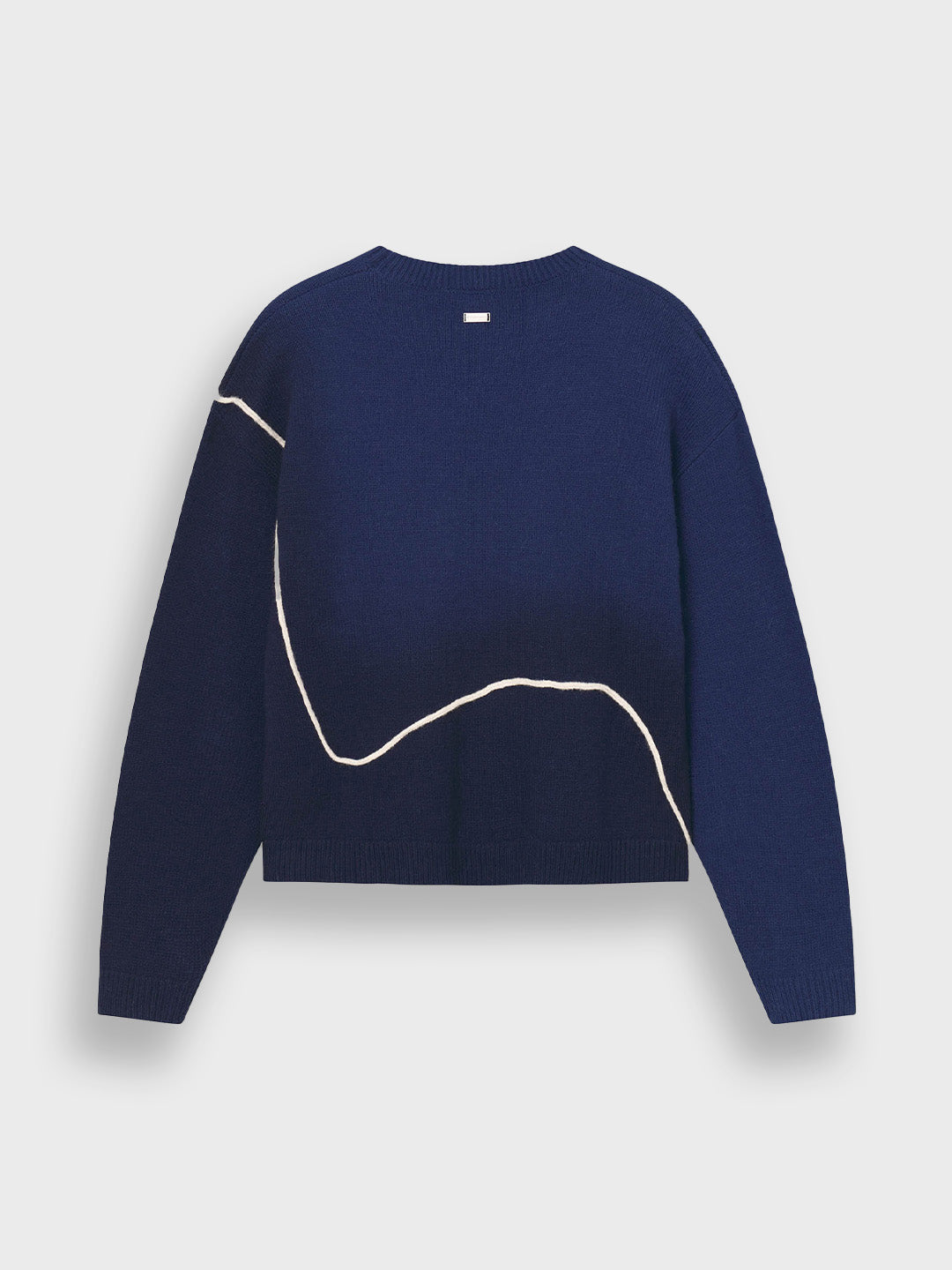 Achterkant DWC Leocadia Sweater Navy met fade en asymmetrische stitching