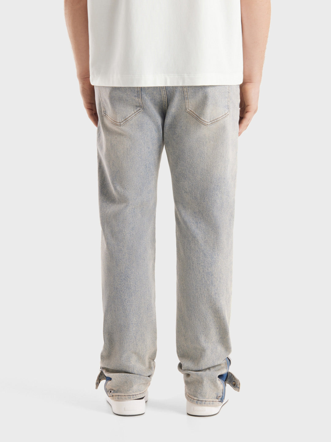 Achteraanzicht Luciana Jeans Sand Pale – Don’t Waste Culture
