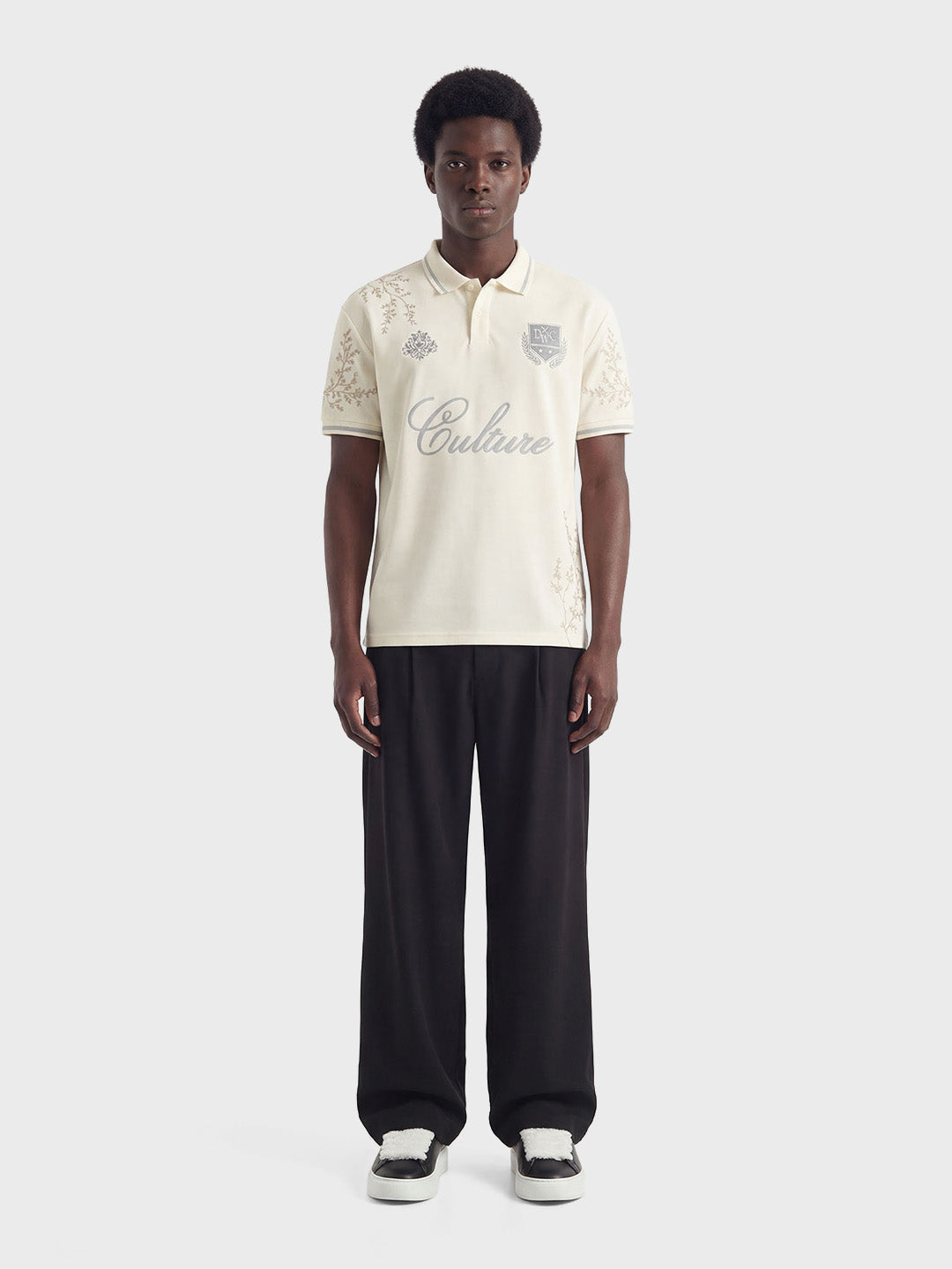 Don't Waste Culture Momohana Football T-Shirt Cream - model outfit