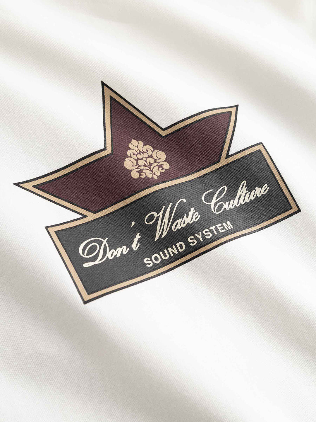 Don't Waste Culture Niloa T-Shirt White – close-up