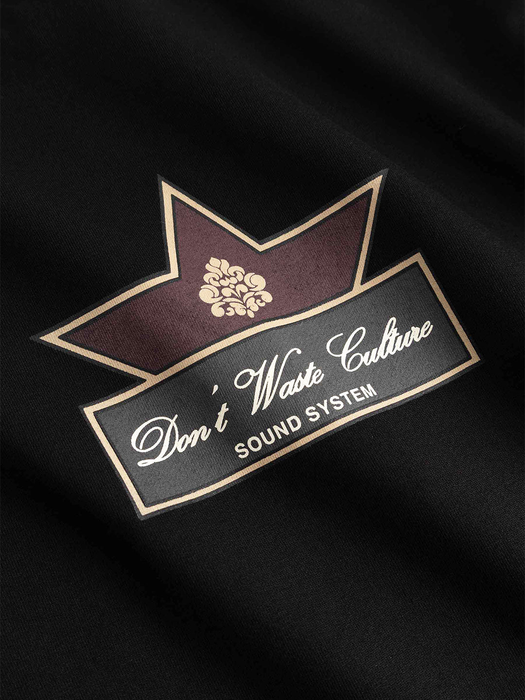 Don't Waste Culture Orel Longsleeve Black – close-up
